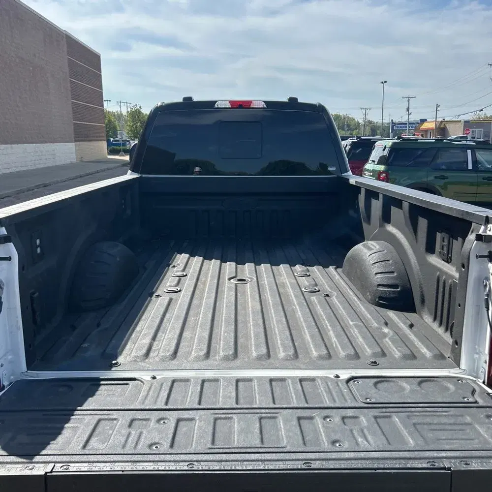 2025 Ford F-450 Super Duty Platinum