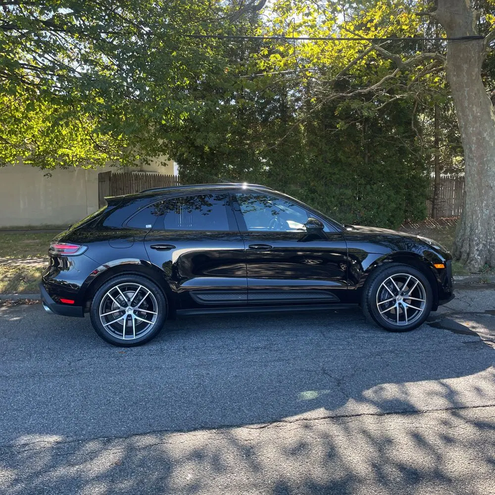 2024 Porsche Macan Base