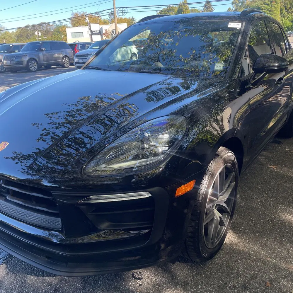 2024 Porsche Macan Base