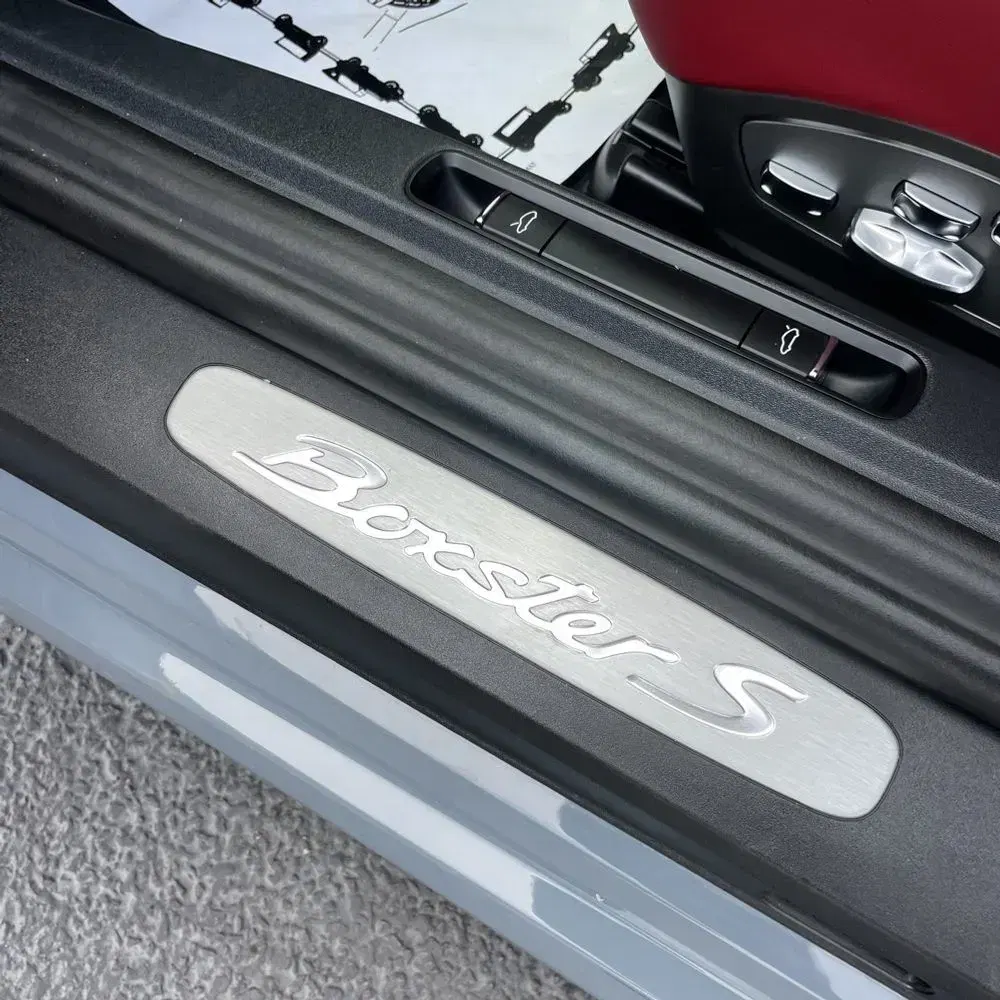2023 Porsche 718 Boxster S
