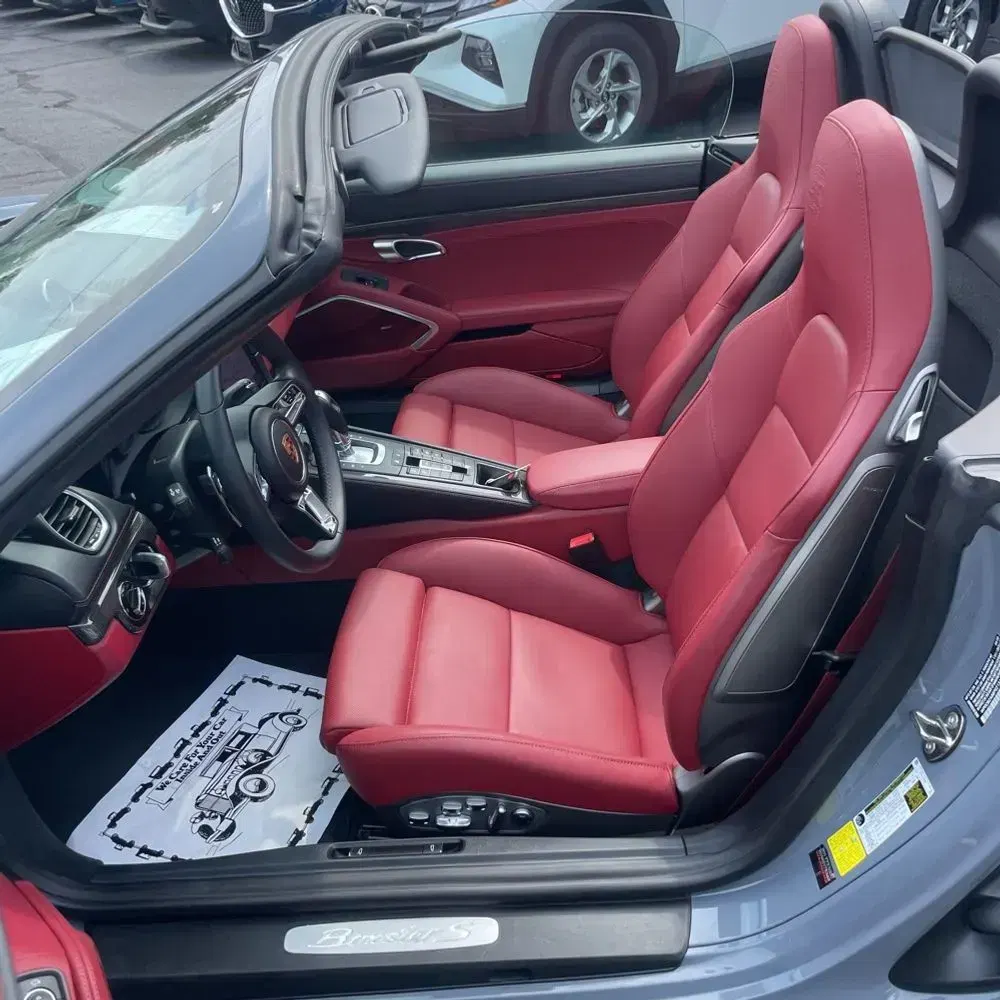 2023 Porsche 718 Boxster S