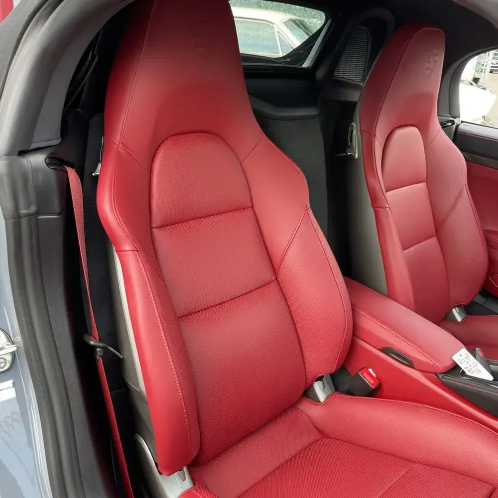 2023 Porsche 718 Boxster S