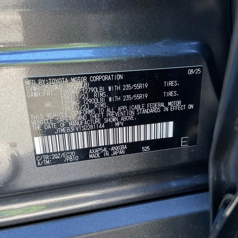 2025 Toyota RAV4 Plug-in Hybrid XSE