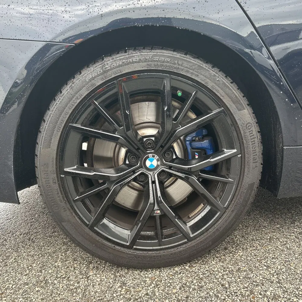 2023 BMW 5-Series M550xi