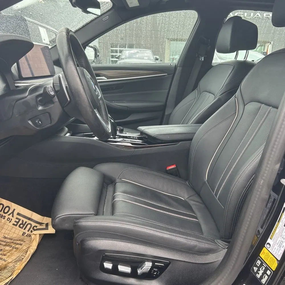2023 BMW 5-Series M550xi