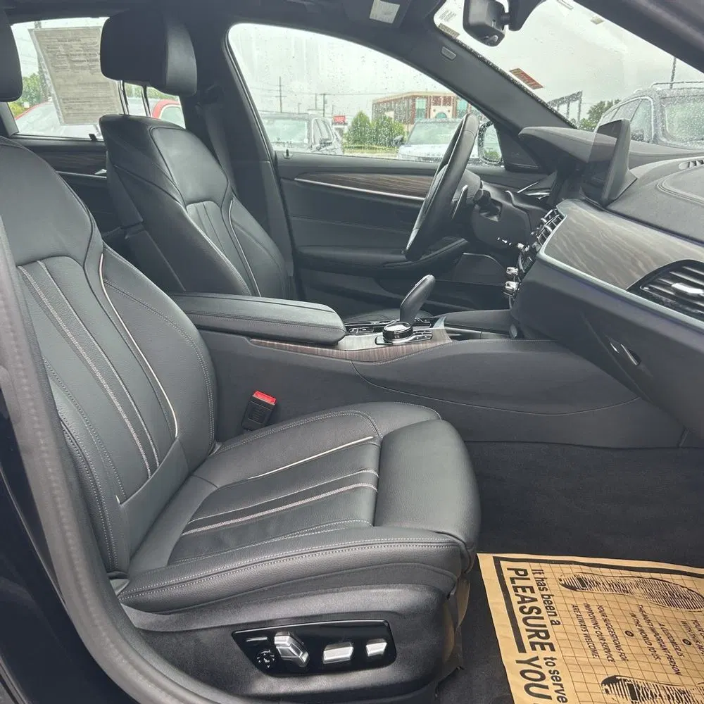 2023 BMW 5-Series M550xi