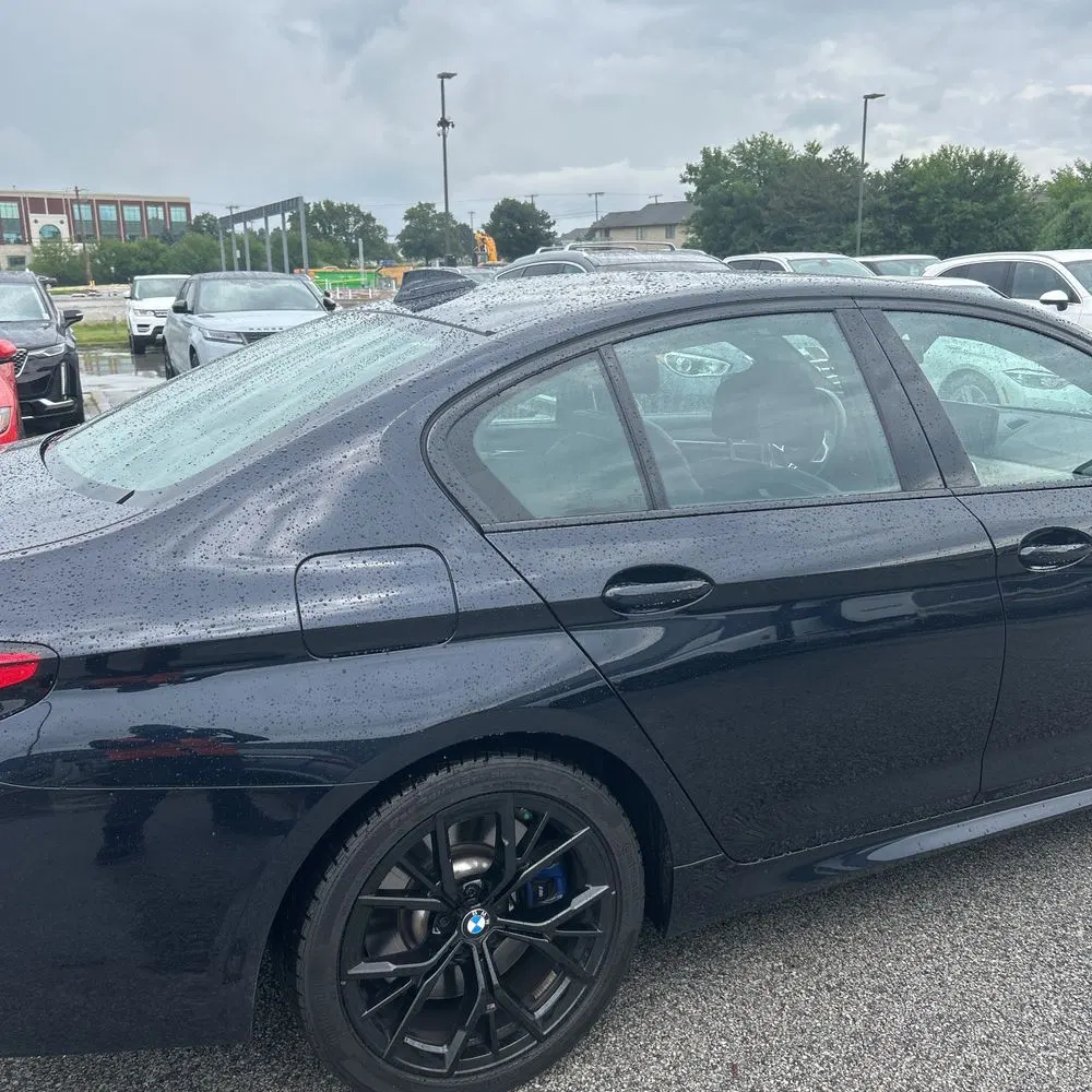 2023 BMW 5-Series M550xi