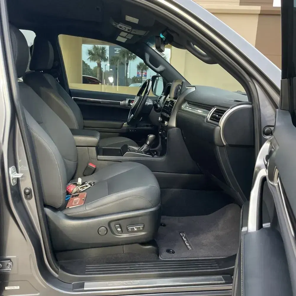 2023 Lexus GX 460 Base