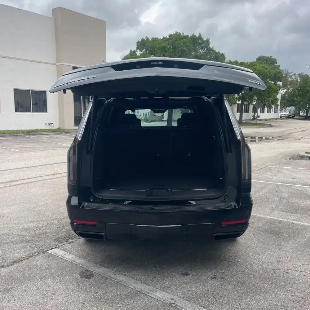 2025 Cadillac Escalade Sport Platinum