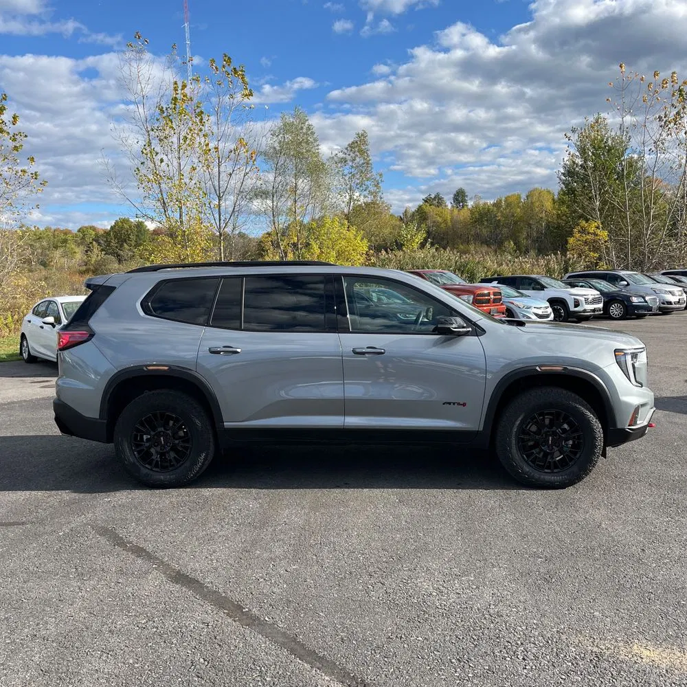 2025 GMC Acadia AT4