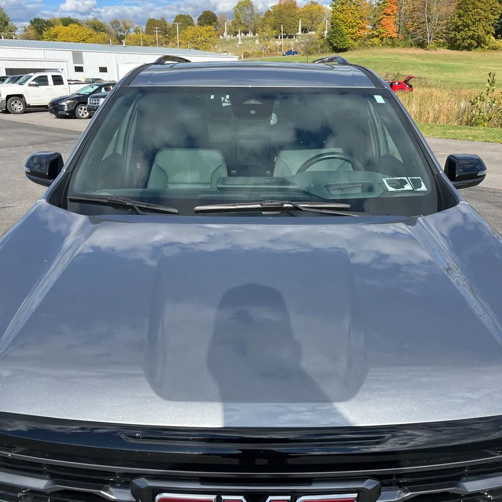 2025 GMC Acadia AT4