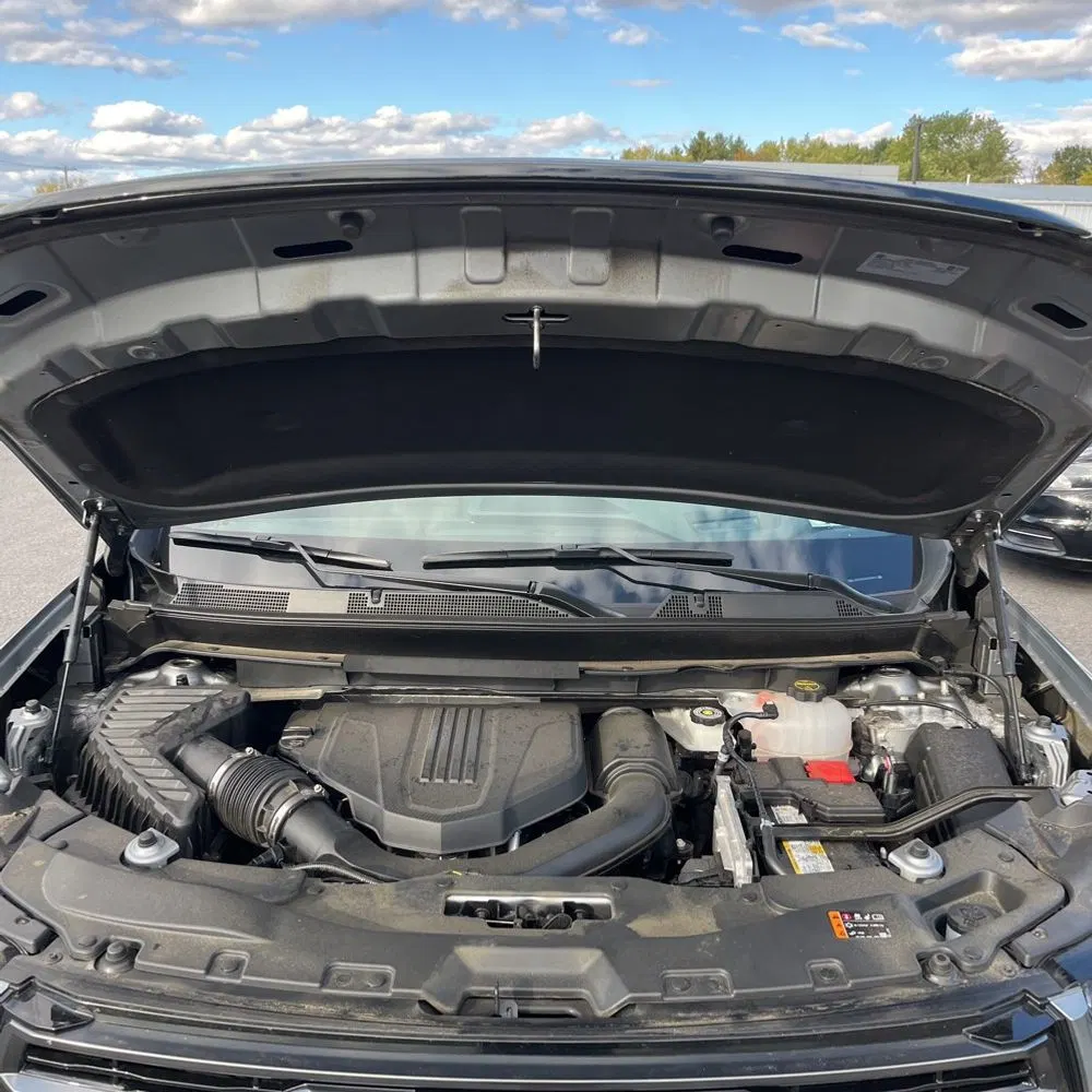 2025 GMC Acadia AT4
