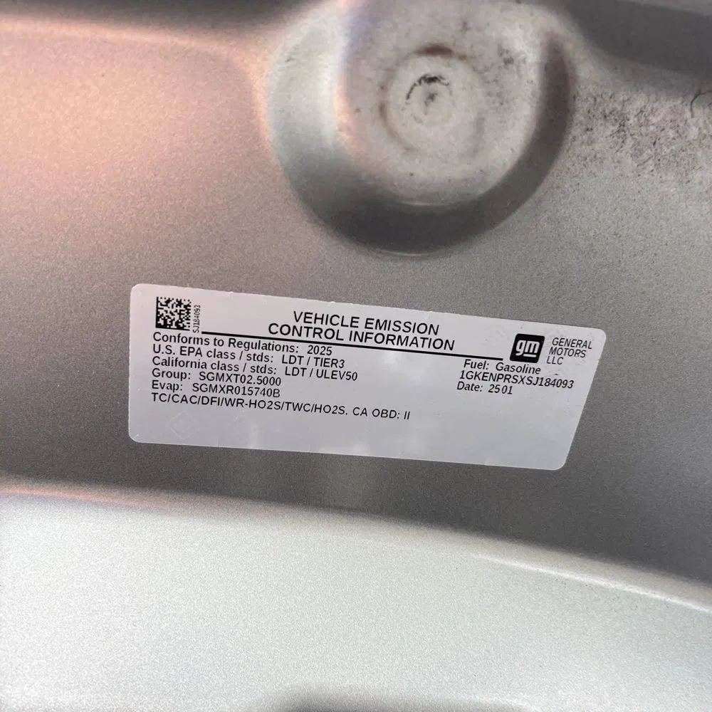2025 GMC Acadia AT4