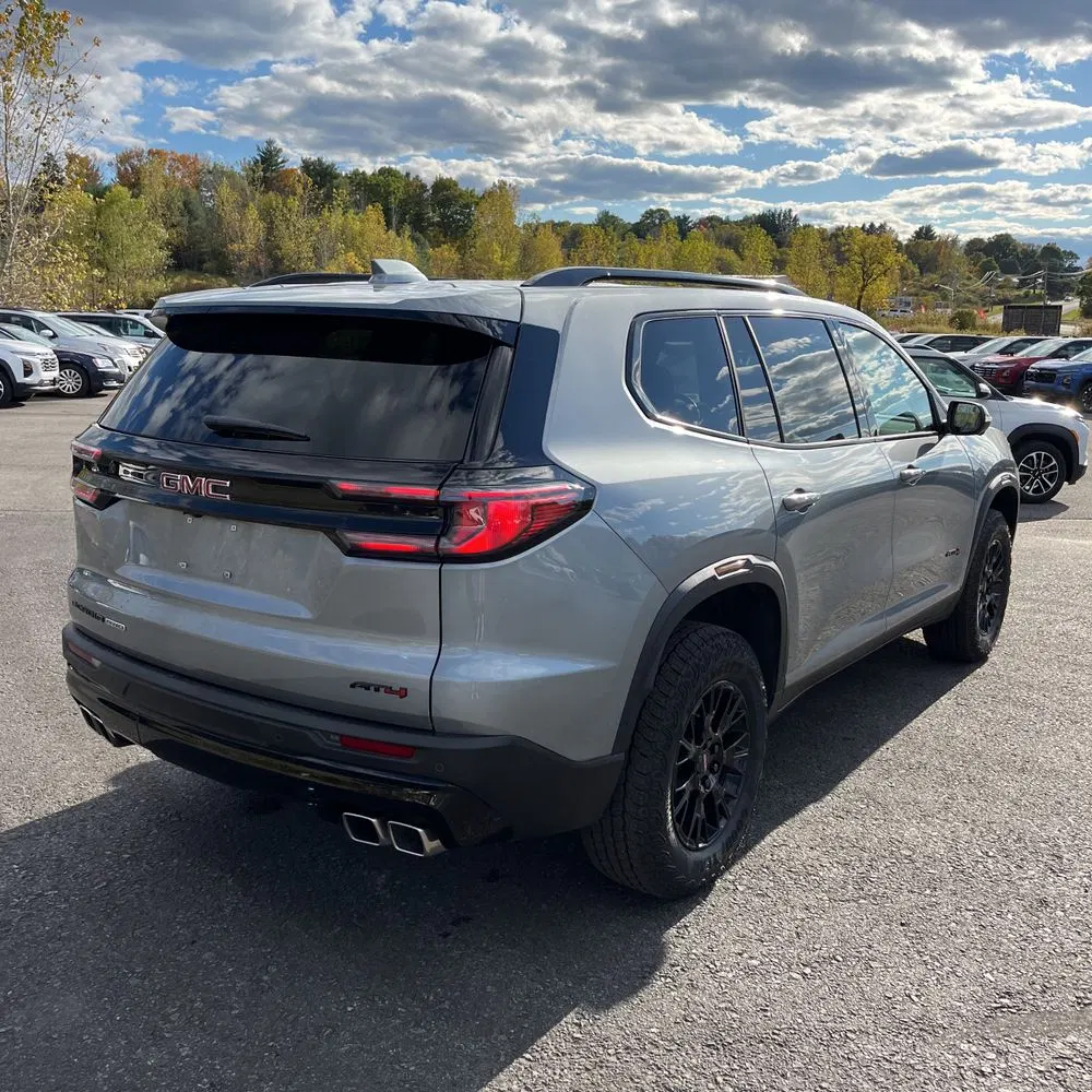 2025 GMC Acadia AT4