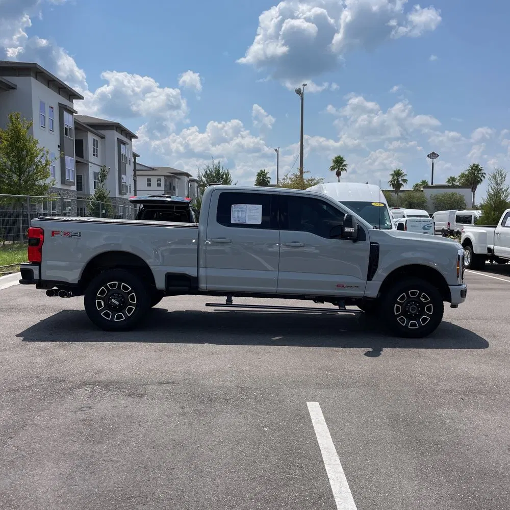 2025 Ford F-250 Super Duty Platinum
