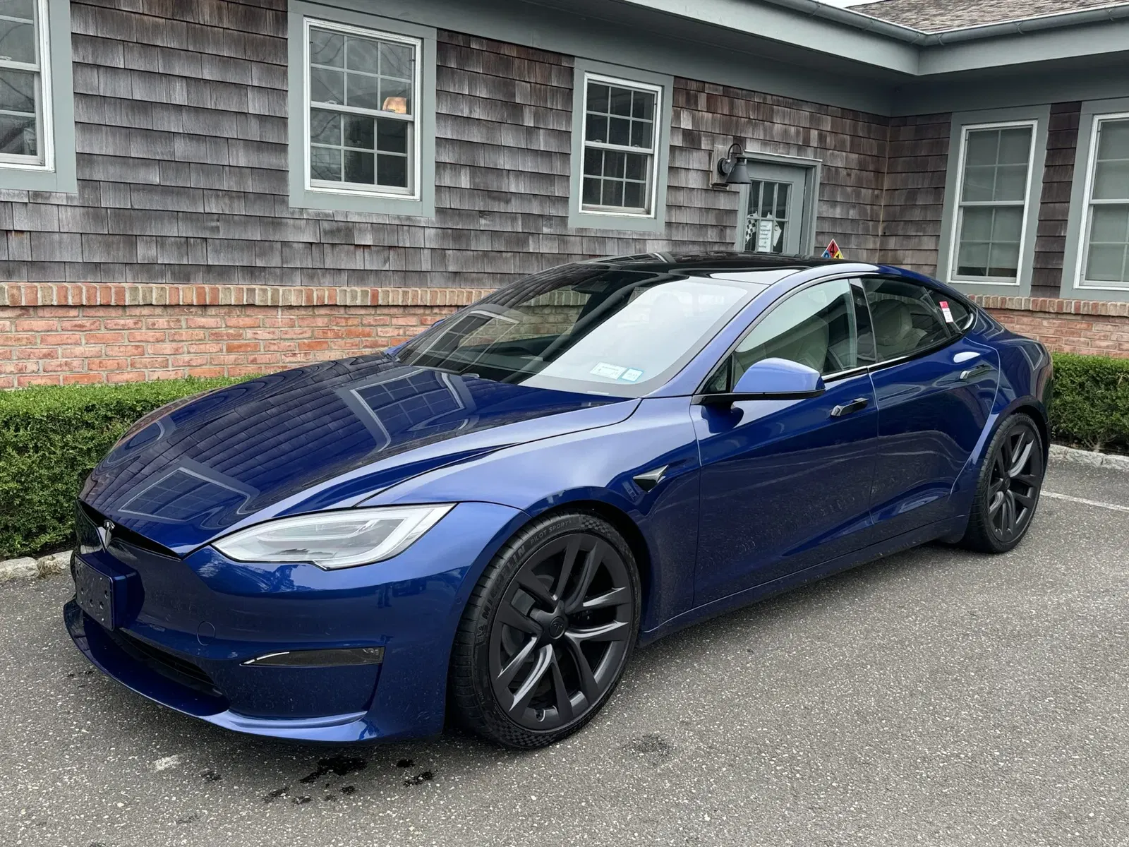 2k-Mile 2021 Tesla Model S Plaid