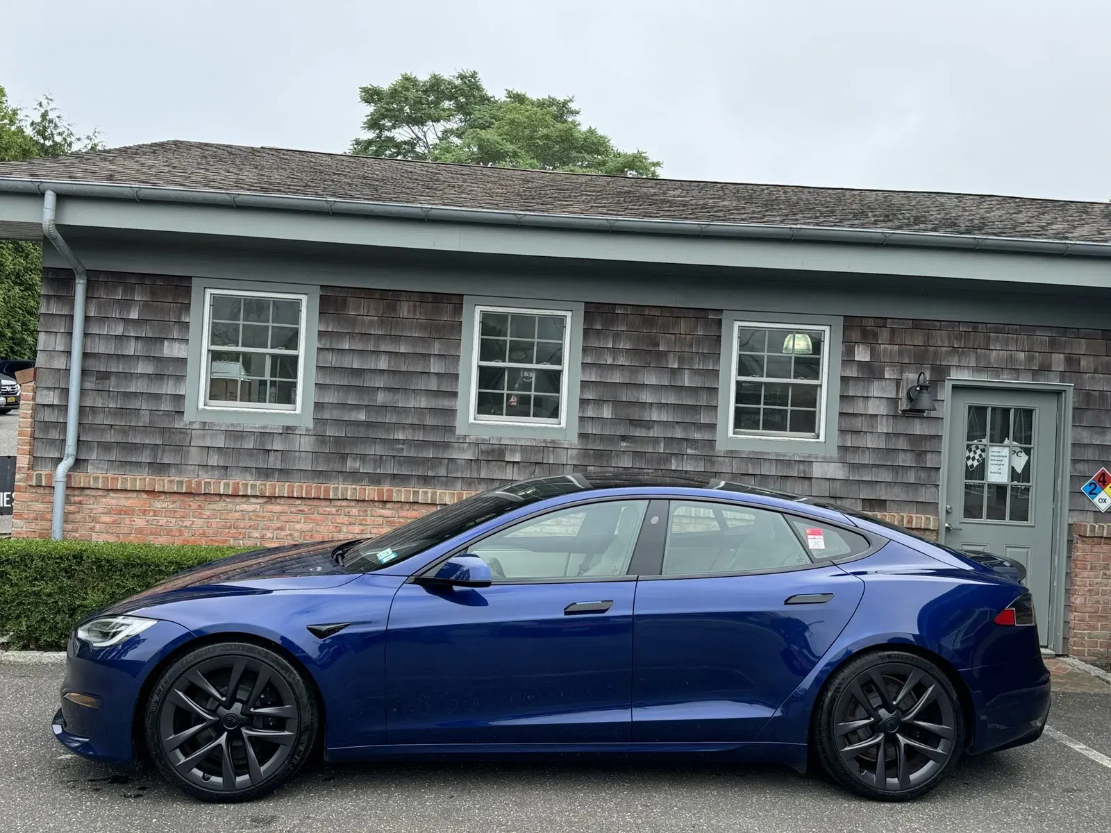 2k-Mile 2021 Tesla Model S Plaid