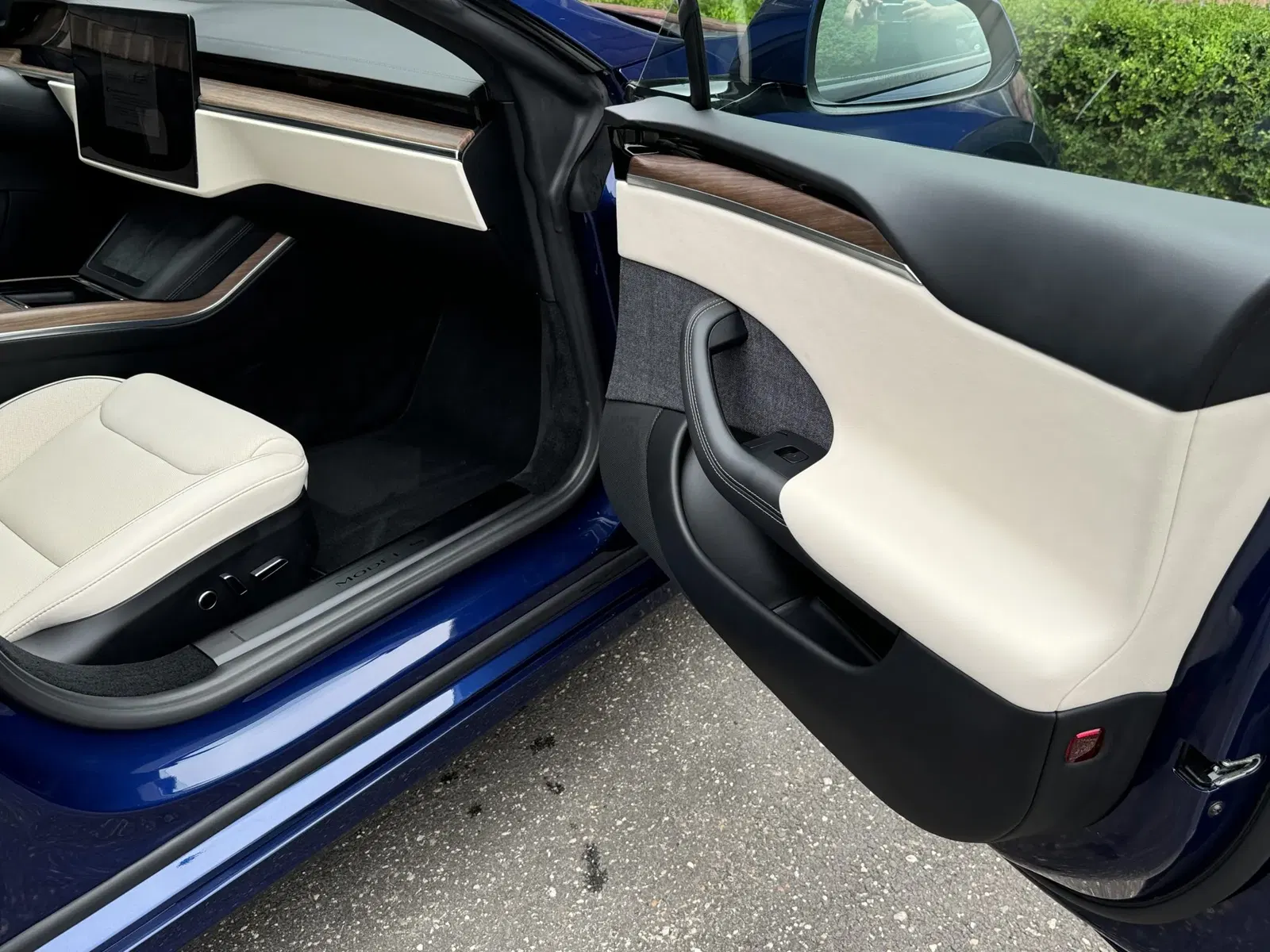 2k-Mile 2021 Tesla Model S Plaid