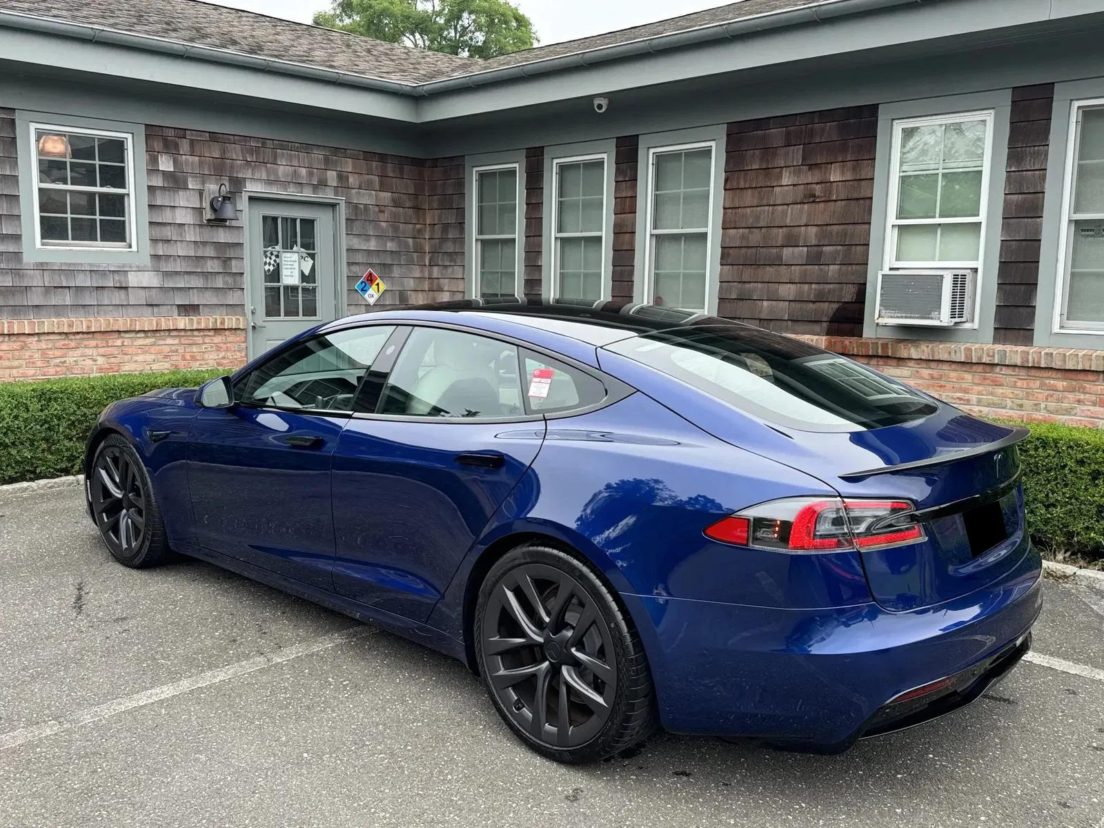 2k-Mile 2021 Tesla Model S Plaid