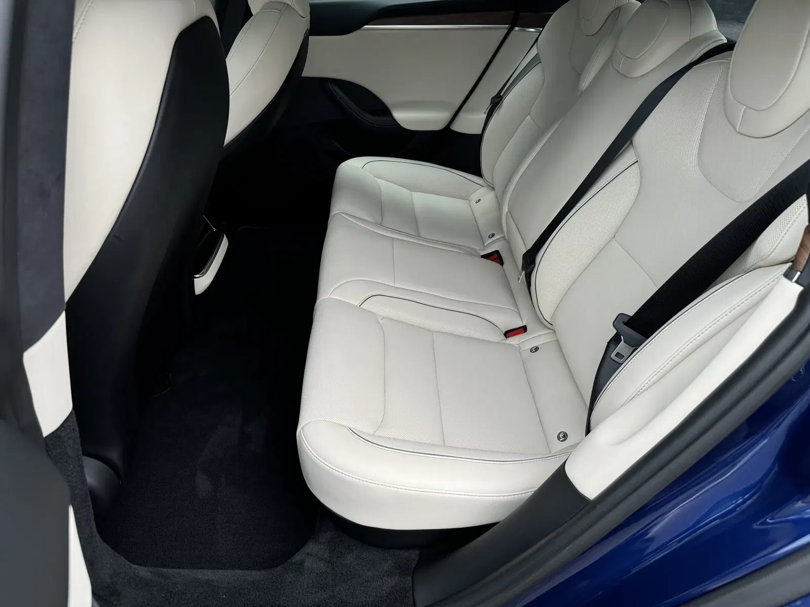 2k-Mile 2021 Tesla Model S Plaid