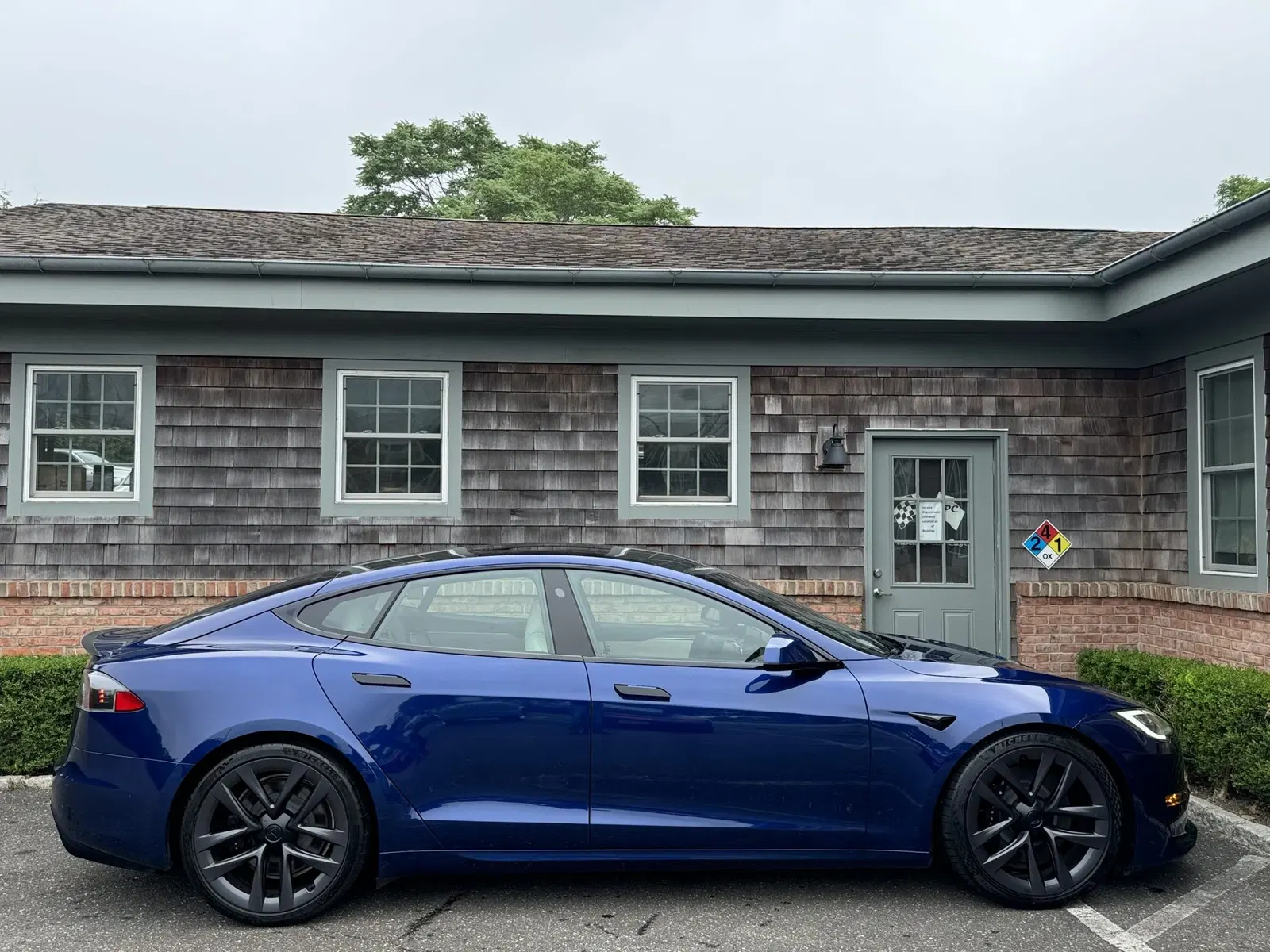 2k-Mile 2021 Tesla Model S Plaid