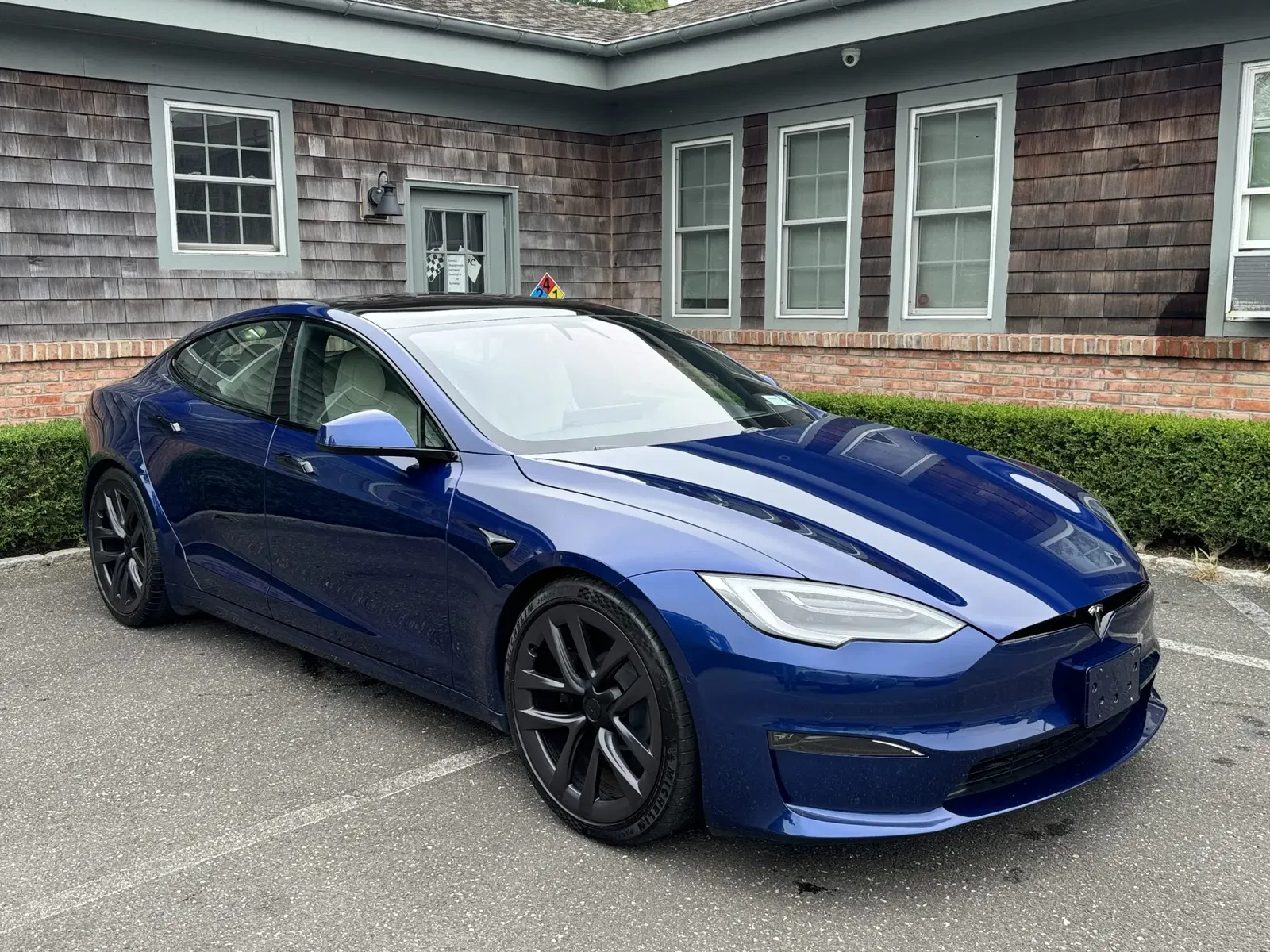 2k-Mile 2021 Tesla Model S Plaid