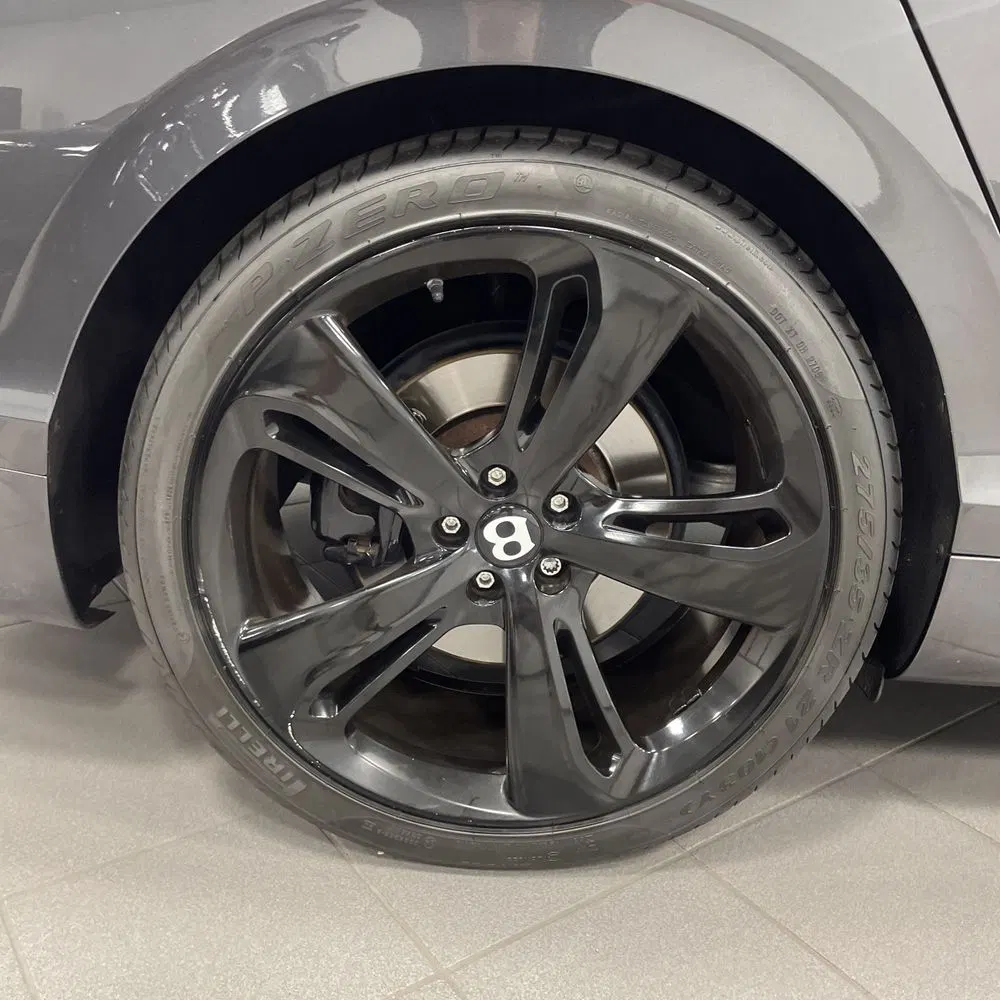2018 Bentley Flying Spur Base