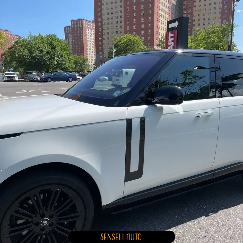 2023 Land Rover Range Rover P530 SE