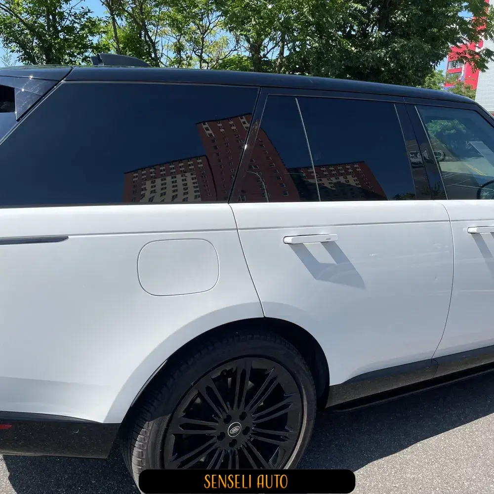 2023 Land Rover Range Rover P530 SE