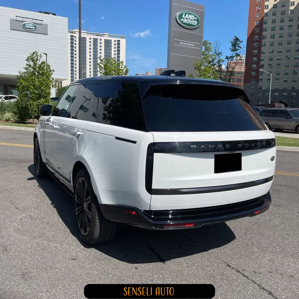 2023 Land Rover Range Rover P530 SE