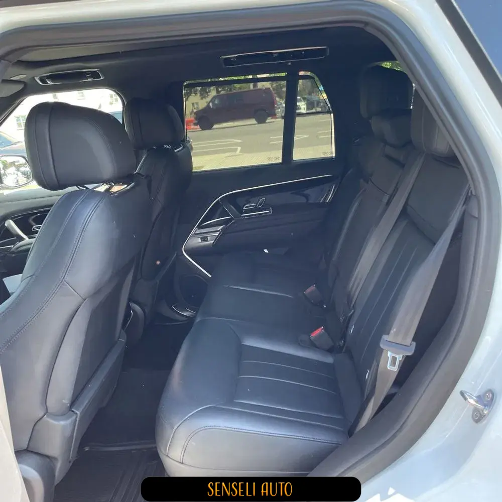 2023 Land Rover Range Rover P530 SE