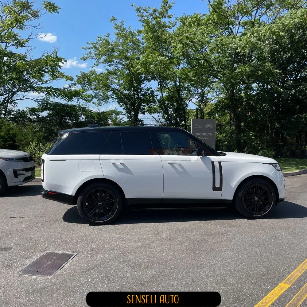 2023 Land Rover Range Rover P530 SE