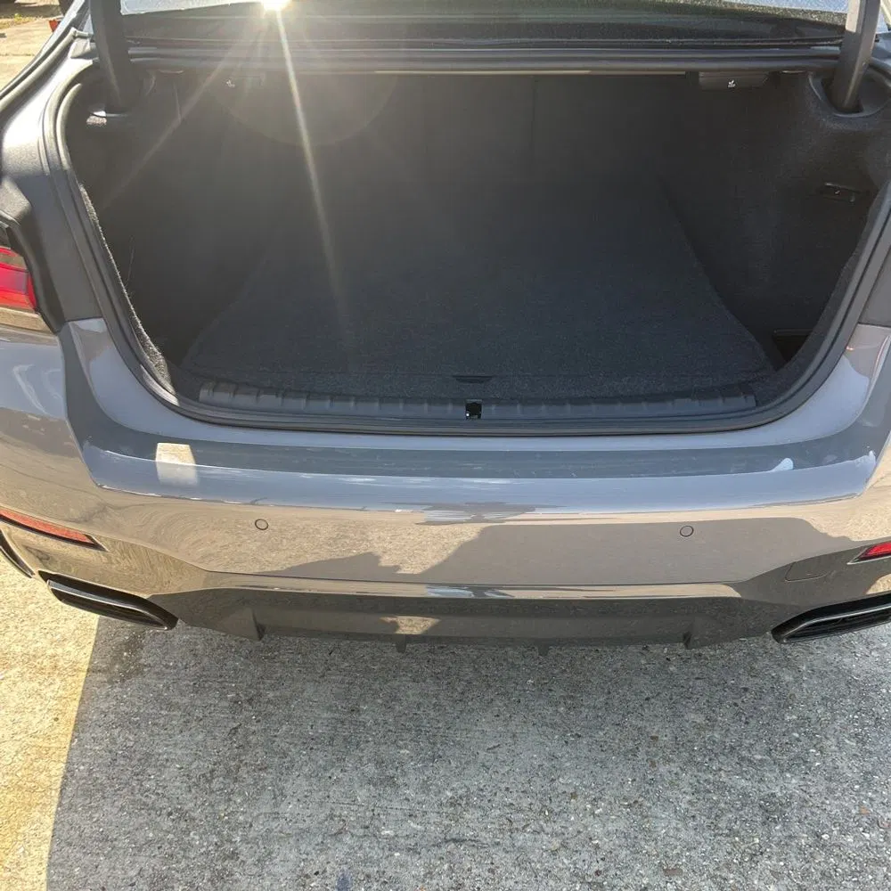 2022 BMW 5-Series M550xi