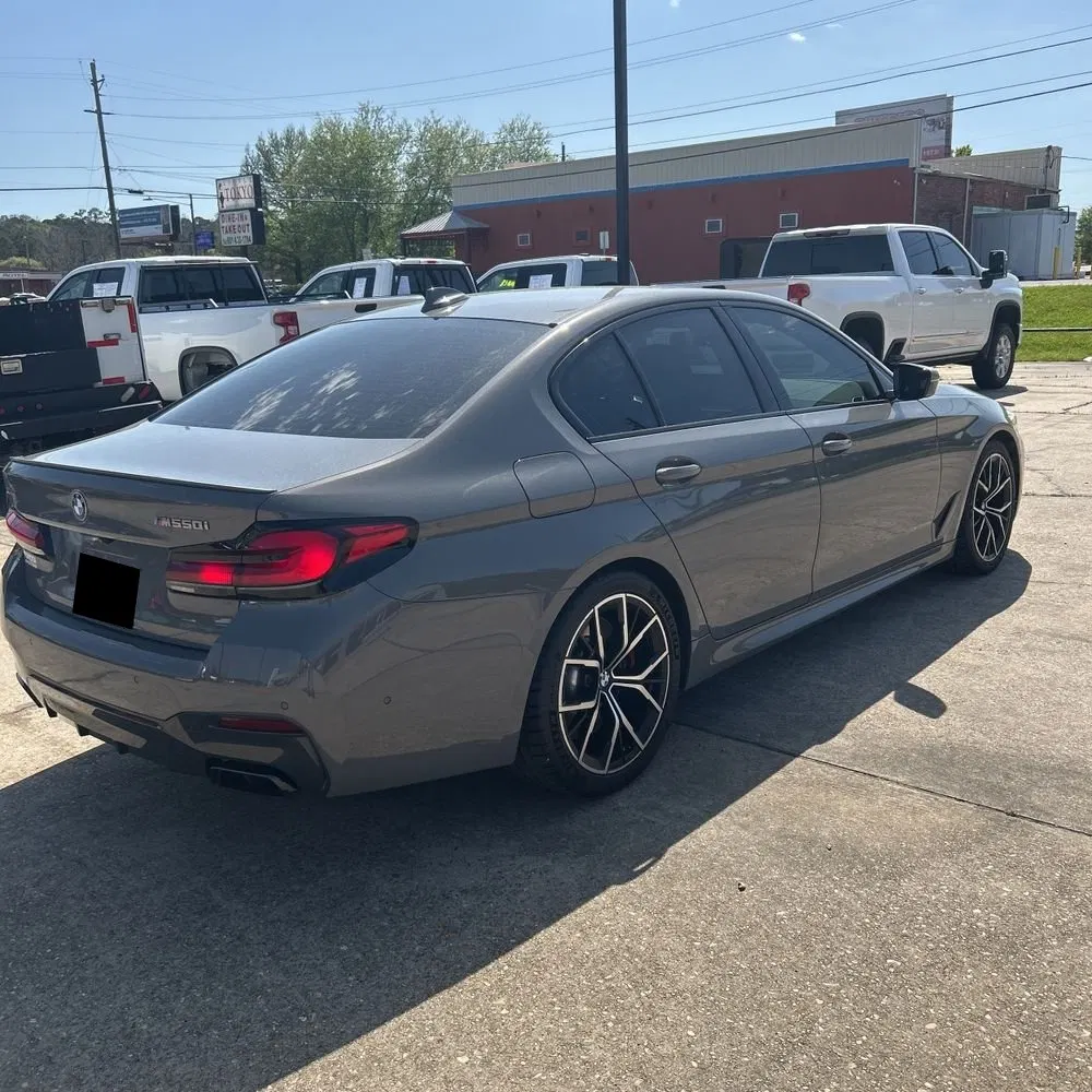 2022 BMW 5-Series M550xi