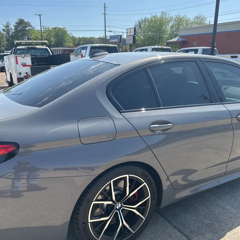 2022 BMW 5-Series M550xi