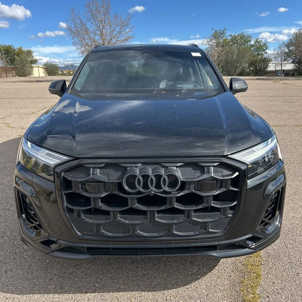 2025 Audi SQ7 Prestige