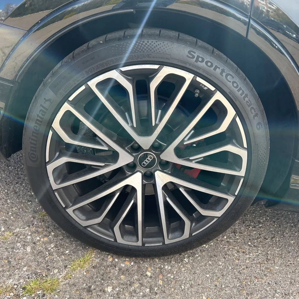 2025 Audi SQ7 Prestige