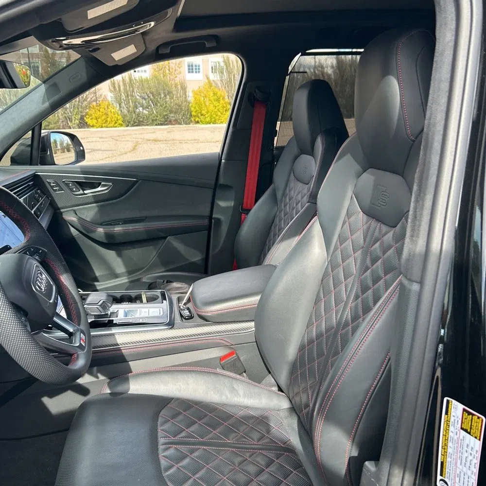 2025 Audi SQ7 Prestige