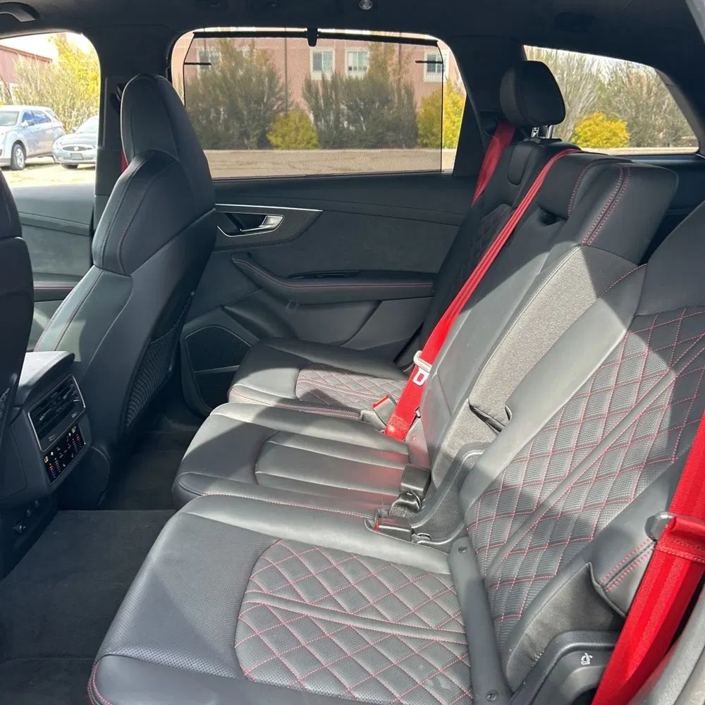 2025 Audi SQ7 Prestige