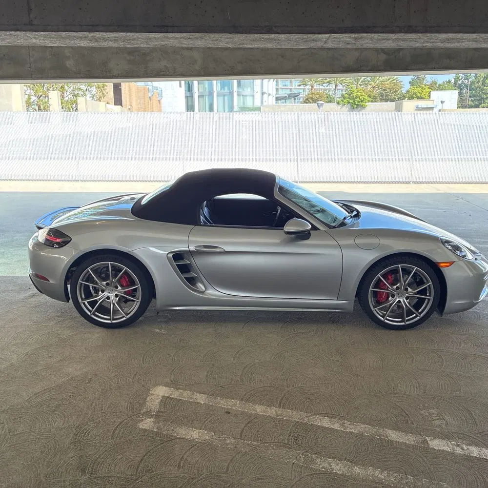 2024 Porsche 718 Boxster S
