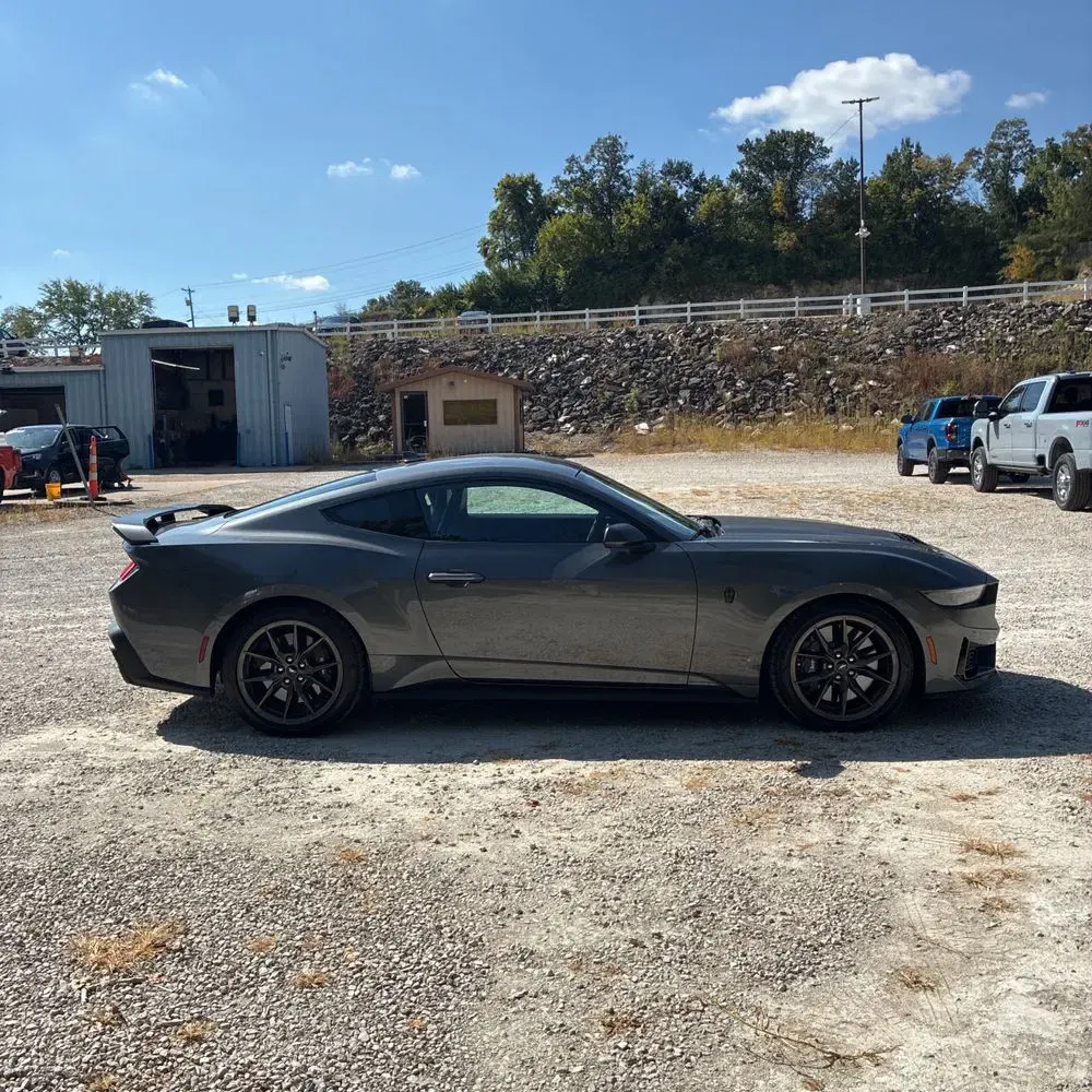2024 Ford Mustang Dark Horse