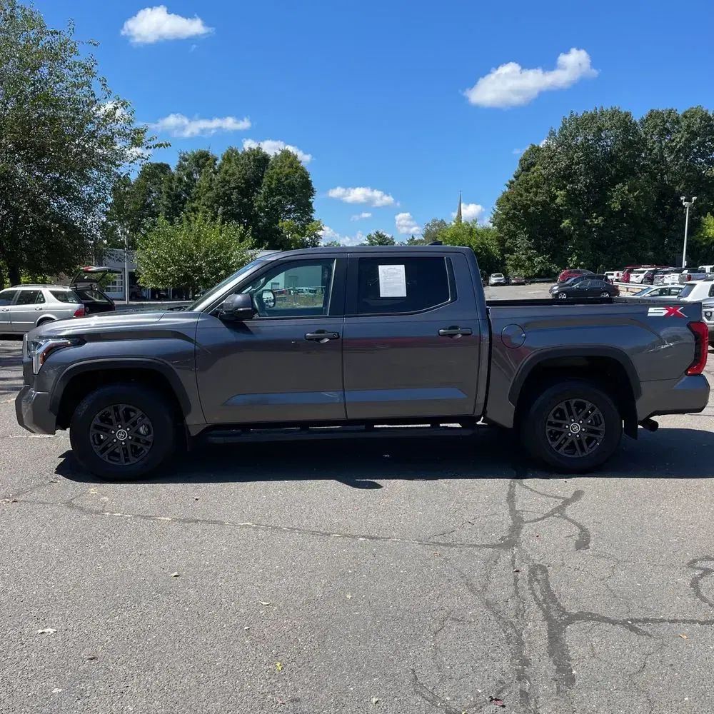 2024 Toyota Tundra SR5