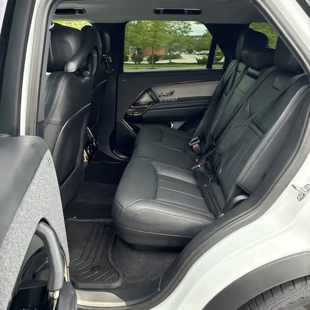 2024 Land Rover Range Rover Sport P360 SE