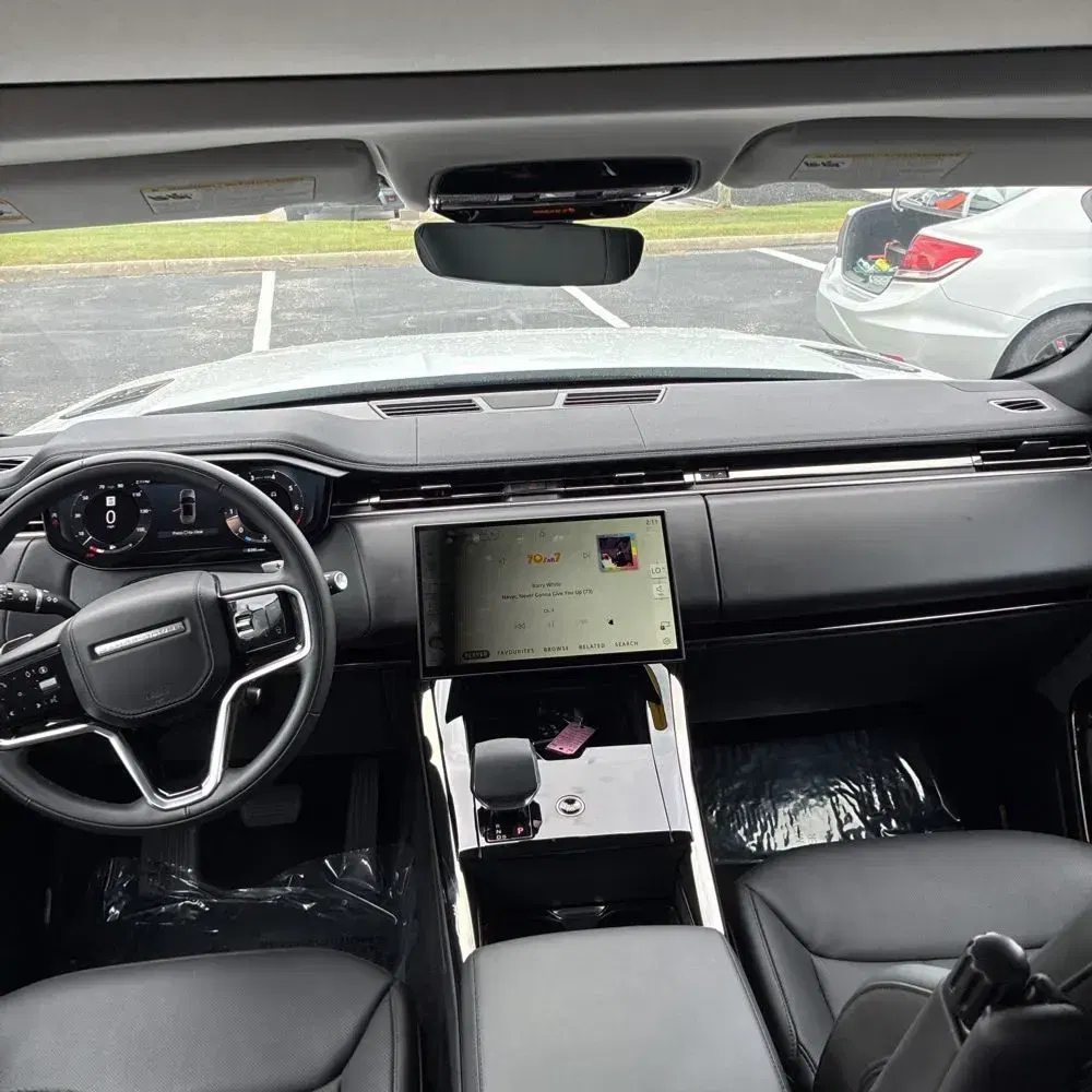 2024 Land Rover Range Rover Sport P360 SE