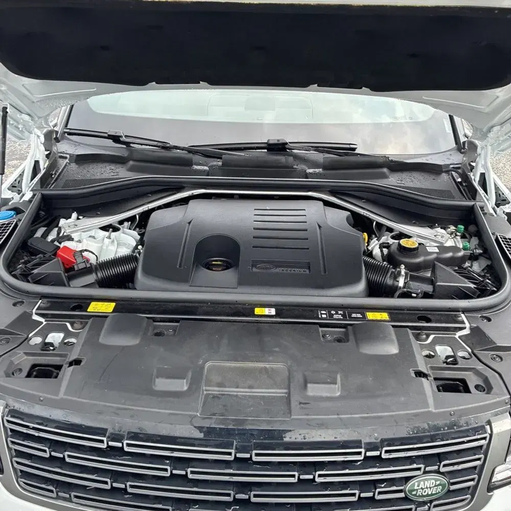 2024 Land Rover Range Rover Sport P360 SE