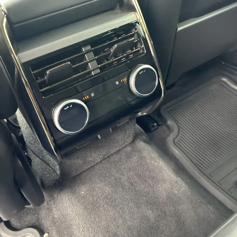 2024 Land Rover Range Rover Sport P360 SE