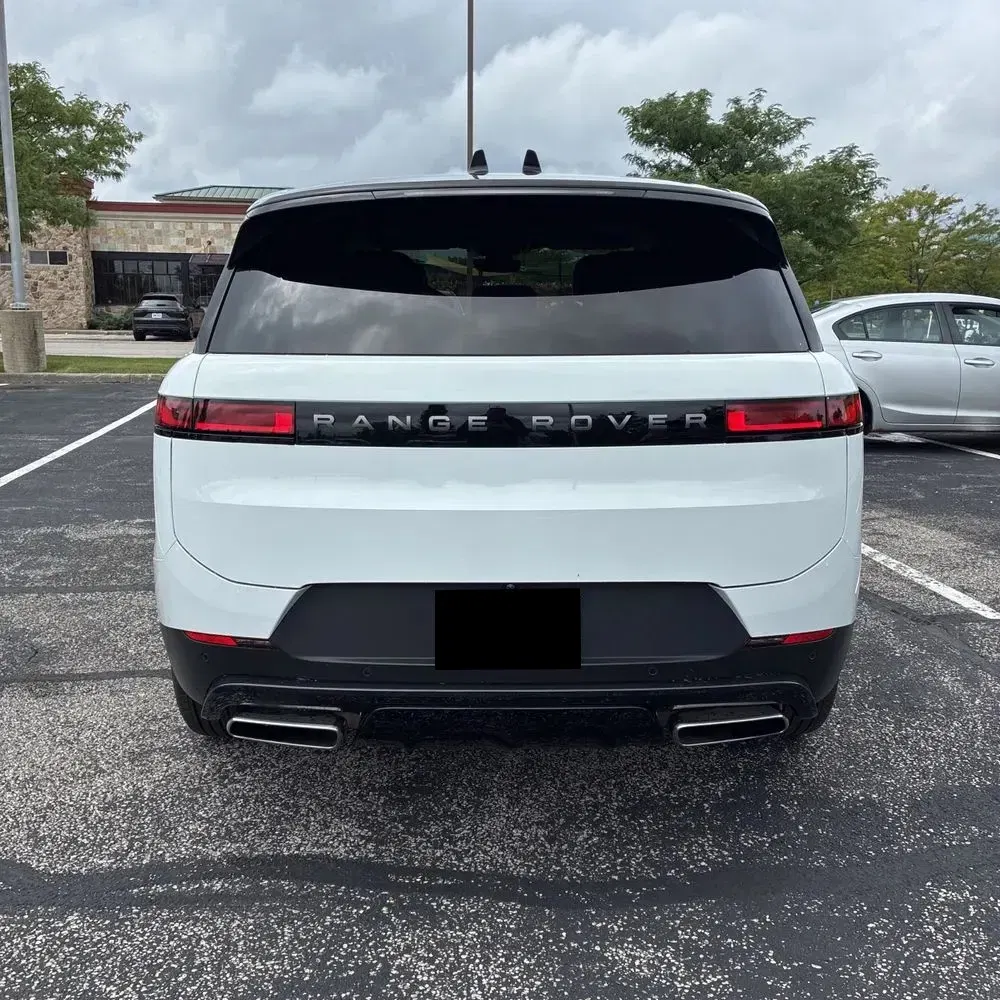 2024 Land Rover Range Rover Sport P360 SE