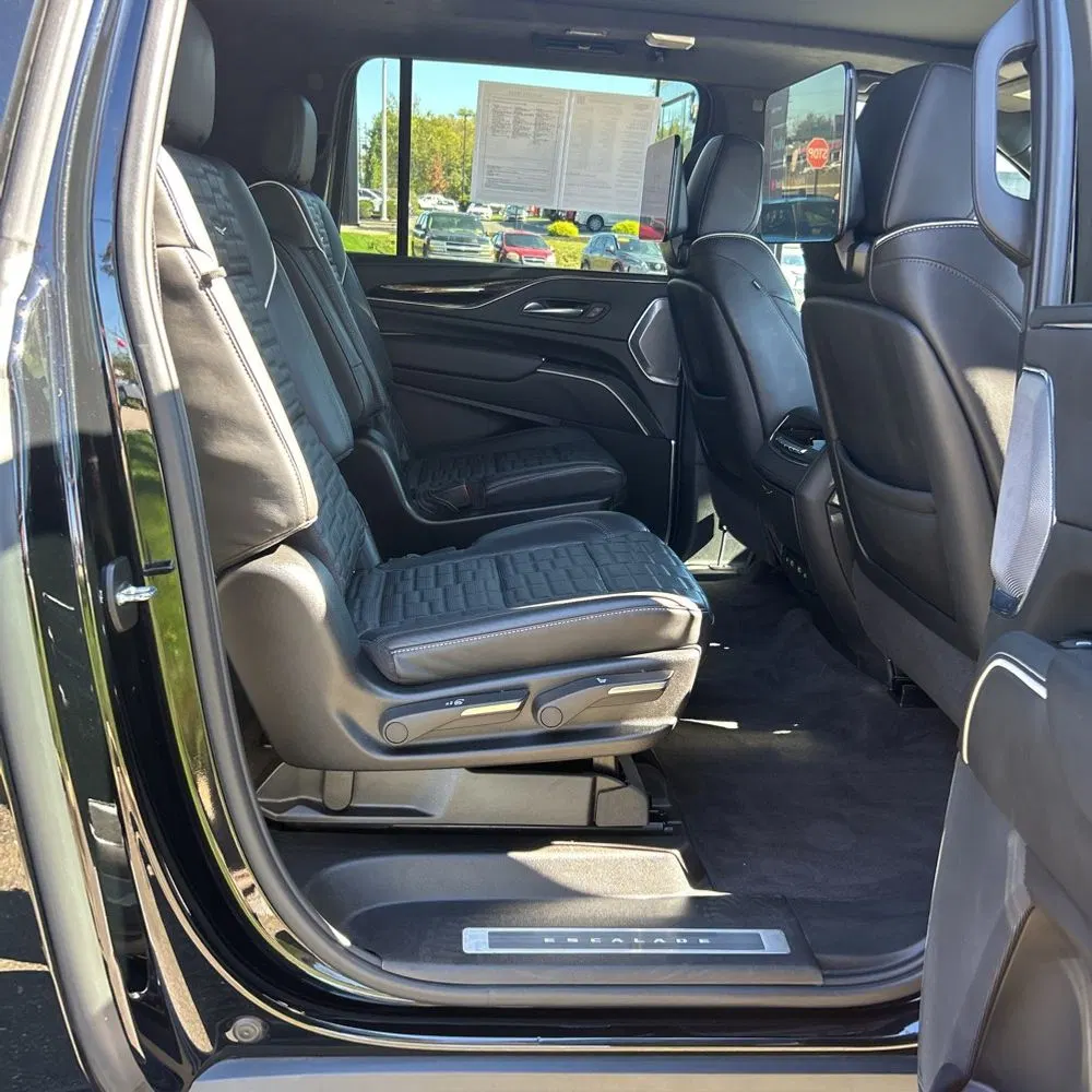 2024 Cadillac Escalade-V ESV Base