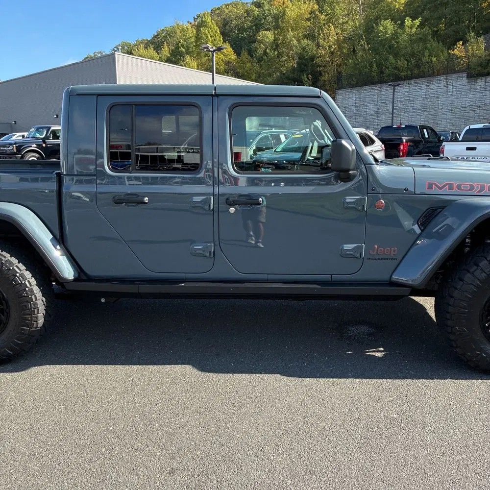 2025 Jeep Gladiator Mojave X