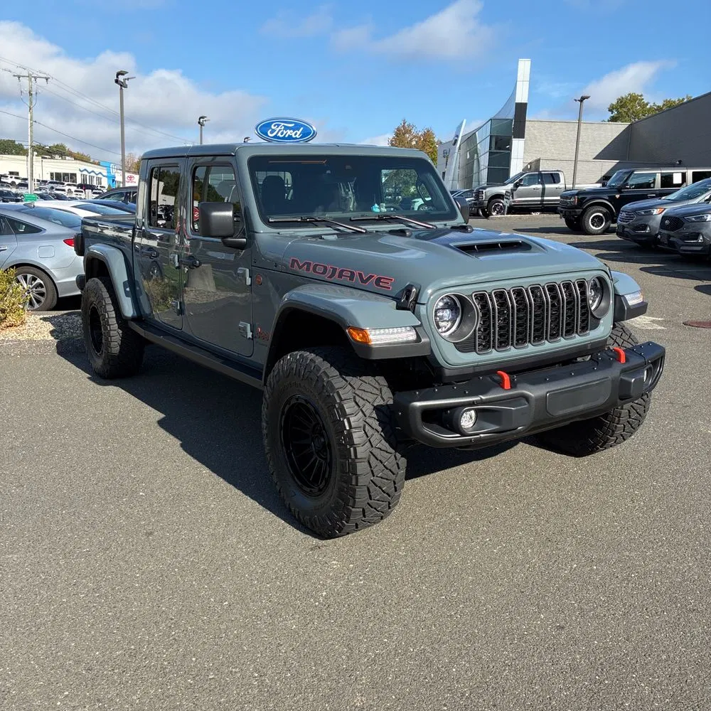 2025 Jeep Gladiator Mojave X